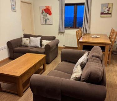 Risca East House | Upper Grippath Farm Holiday Cottages