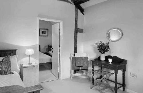 Munslow House | Upper Heath Farm - Stable Cottage