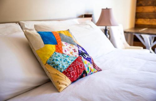 Cormack Bed & Breakfast | Upper Humber Settlement a FarmStay B&B