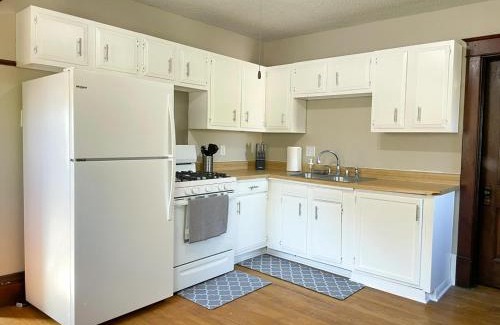 Longfellow Apartment | Upper Level Historic Duplex