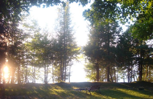 Stambaugh Cabin | Upper Peninsula Lakeside Cabin on Chicagon Lake - Great Fishing, Swimming & Golf