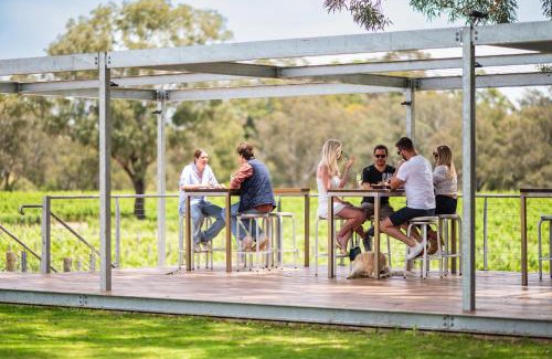 Baskerville Villa | Upper Reach Spa Cottage