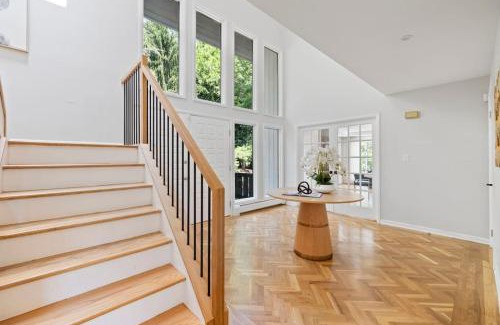 Airmont Apartment | Upper Saddle River Resort w Pool, Hot Tub & Lake