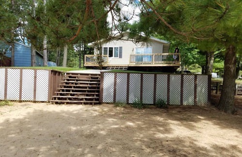Mears House | Upper Silver Lake Retreat