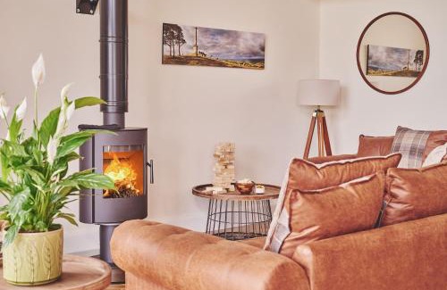 Montgomery House | Upper Tumble Cottage
