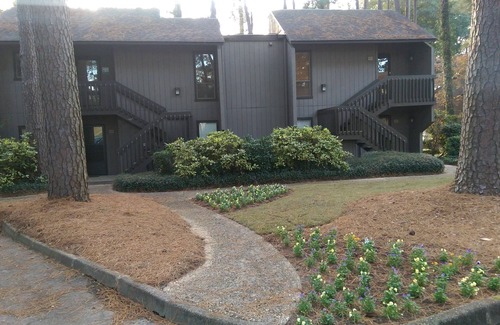 Pinehurst Condo | Upscale 1 BR condo on Pinehurst #3 & #5