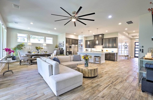 Belterra House | Upscale Austin Area Escape: Families Welcome!