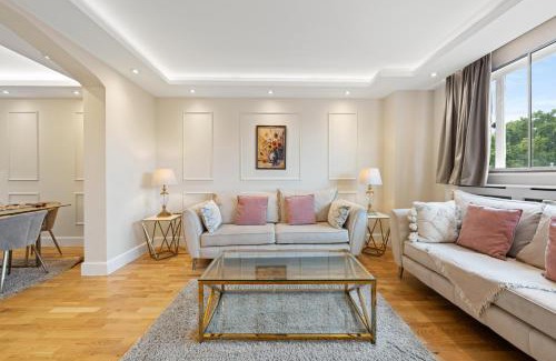 Brompton & Hans Town Apartment | Upscale Comfort 3 Beds over Harrods Residence