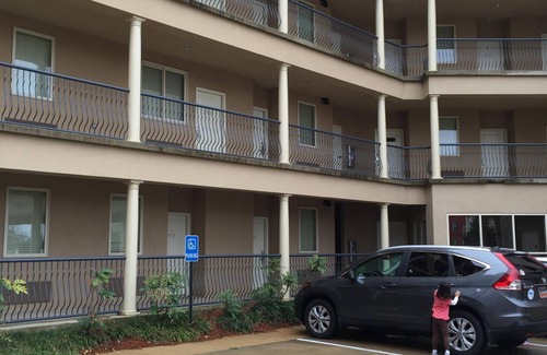 Auburn Condo | Upscale Condo 2 Blocks Walk to Jordan Hare - sleeps 6