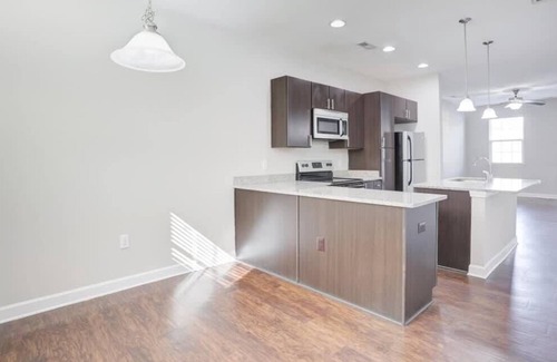 Pineville House | Upscale King 3BR Townhouse Pineville!