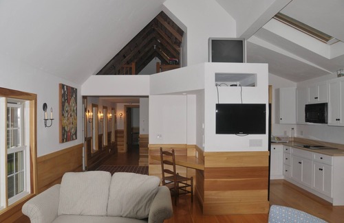 Truro Cottage | Upscale, newly renovated cottage, 10 acres/farm/near Ocean Beach