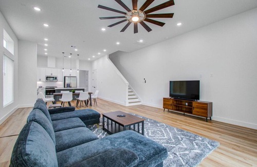 Riverside Terrace House | Upscale Paradise 6 min from Medical Center!