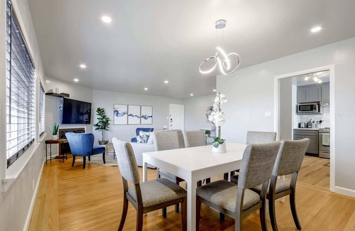 Southern Hills House | Upscale stylish entire 4B2B house with amazing views