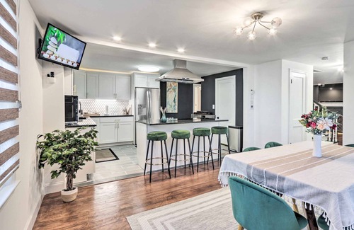 Waterbury Cottage | Upscale Waterbury Retreat w/Indoor Hot Tub!