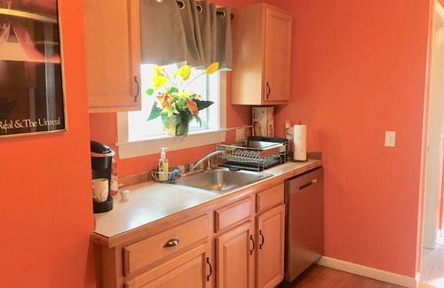 Springfield House | Upscaled Home in a Quiet Neighborhood