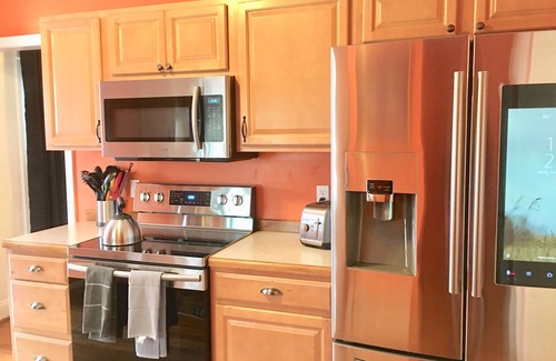 Springfield House | Upscaled Home in a Quiet Neighborhood