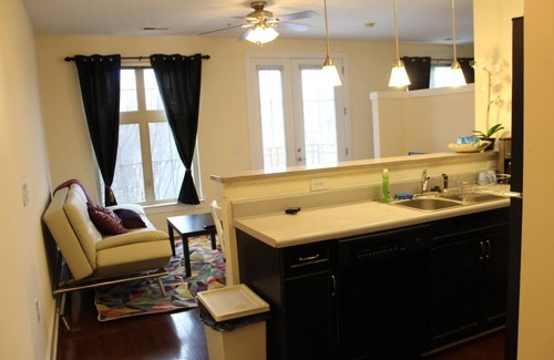 Third Ward Condo | Uptown Condo with views and friendly vibe
