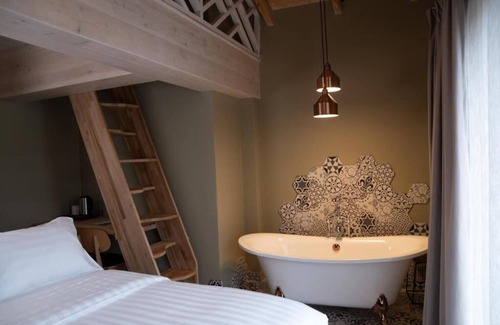 Voskopoje Hotel | Ura e Kovacit Agrotourism