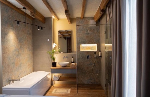Voskopoje Hotel | Ura e Kovacit Agrotourism