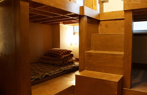 Hwanghak-tong Hostel | Urban Art Stay - Hostel