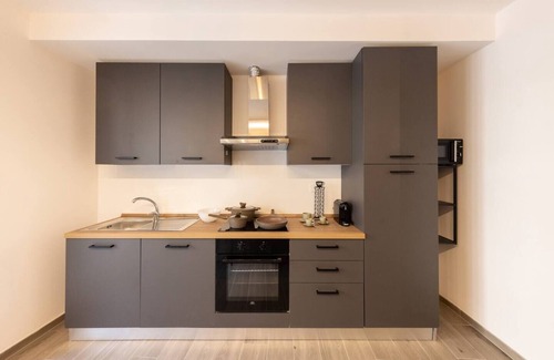Zona XII Torre Spaccata Apartment | Urban Chic Luxury Suite Apartments