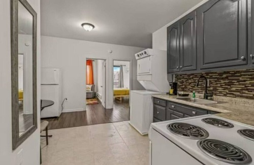 Millbourne Apartment | Urban Chic Suites Near Center City
