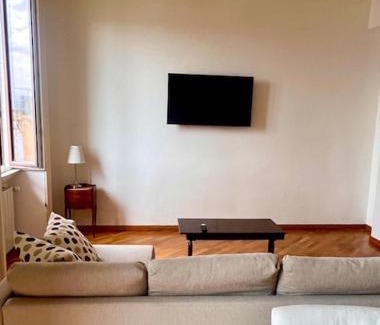 Fiera Apartment | Urban Comfort near Fiera & CityLife