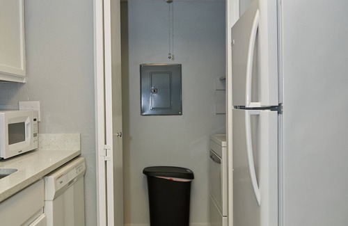 Far North Dallas Condo | Urban, cozy living on Far North Dallas, Condo Pet-Friendly