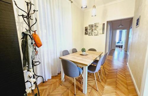 Terazije Apartment | Urban Downtown Apartment