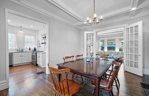 Franklin Park House | Urban Elegance Getaway