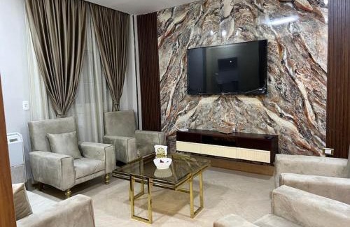 Al-Basatin Apartment | Urban Elegance @ Maadino6