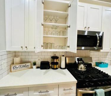 Southeast Houston Villa | Urban Escape near Downtown, NRG, Med center & Galleria!