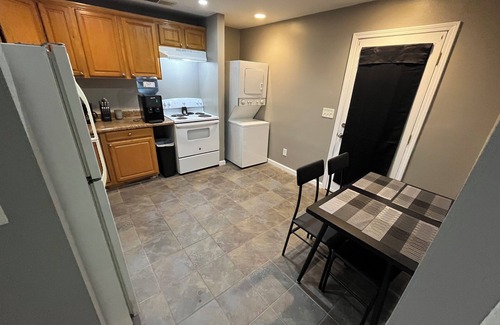 Forestdale House | "Urban Hideaway" - Cozy 2-bed, 1-bath in suburban Forestdale, AL.