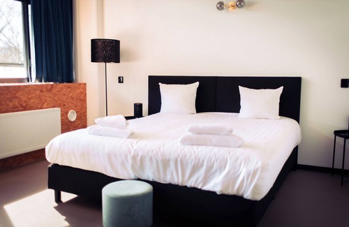 Plaspoelpolder Hotel | Urban Hotel The Golden Stork