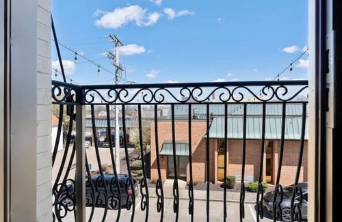 Perryville Apartment | Urban Loft #7 BLUE · Downtown Urban Loft above Restaurants & Boutiques