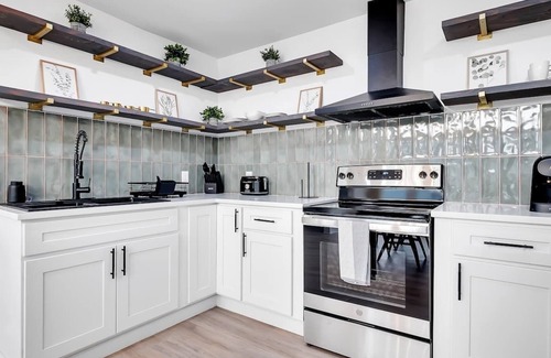 Seward Place Apartment | Urban Nest #5 | Penthouse Suite with Skyline Views