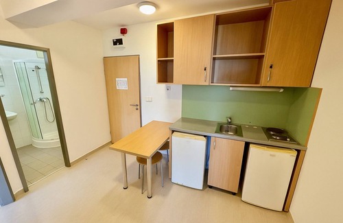 Csarnok negyed Hostel | UrbanNest Private Hostel Rooms