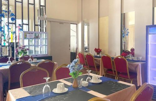 Palopo Hotel | Urbanview Hotel Harapan Palopo