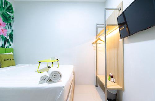 Kabil Hotel | Urbanview Hotel R House Batam by RedDoorz