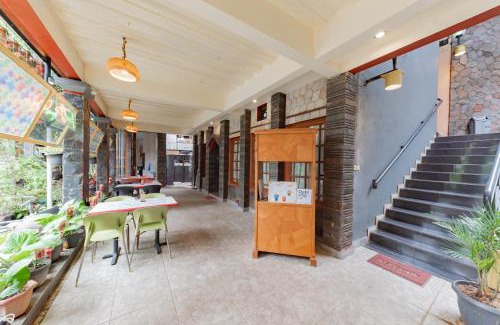 Arcamanik Hotel | Urbanview Hotel Villa Surya Bandung