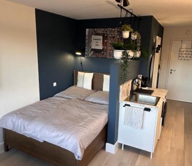 Erlenstegen Apartment | UrHOME 22 City, Airport, Messe, Auto-,Straßenbahn