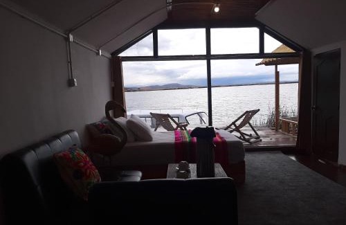 Puno Cabin | Uros Lake Titicaca Lodge