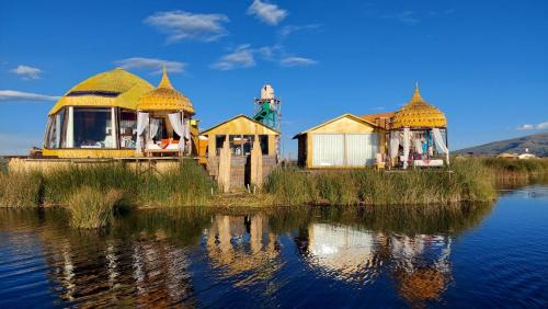 Puno Cabin | Uros Lodge Perú