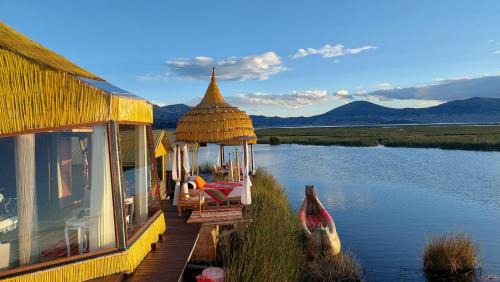 Puno Cabin | Uros Lodge Perú