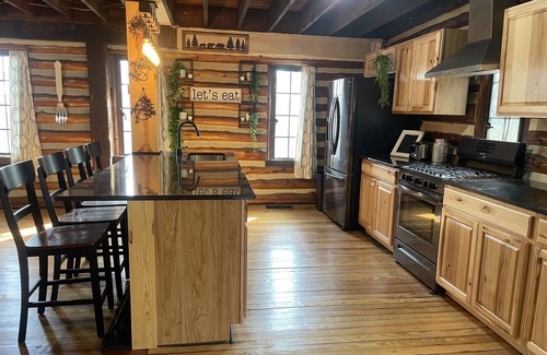 Drayton Plains House | The little Log Lodge