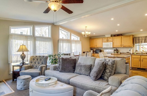 Deal Island House | 1 Mi to Boat Ramp: Peaceful Deal Island Home!
