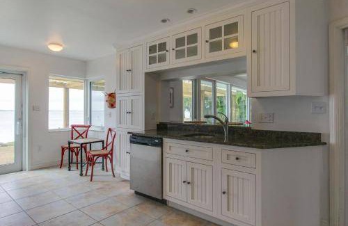 Indian Beach Sapphire Shores House | 190 m² House ∙ 3 bedrooms ∙ 6 guests