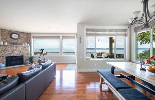 Harbour Pointe House | House ∙ 3 bedrooms ∙ 14 guests