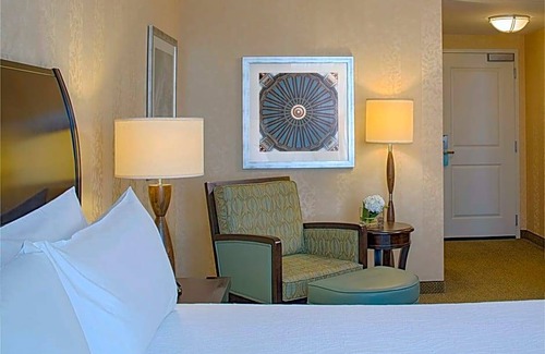 Downtown Jackson Hotel | 3-Star Hotel ∙ Hilton Garden Inn Jackson Downtown