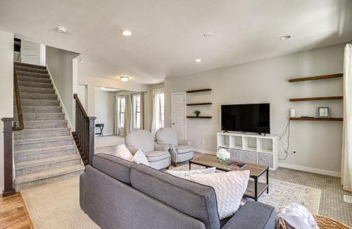 Daybreak House | Utah Family Home Pool and Tennis Court Access